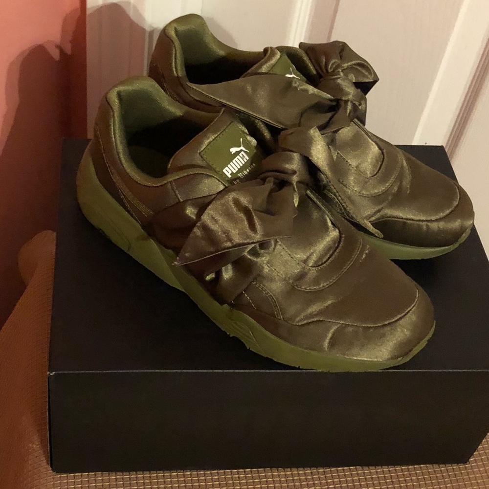 Olive green Fenty Puma
